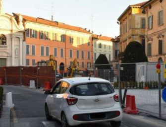 Reggio. Viabilità, piazza Roversi riapre al traffico