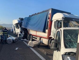 Incidenti in A14: 10 feriti, grave una bimba