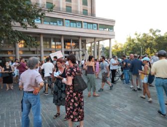 I No vax sfilano per il centro di Reggio anche a Ferragosto (foto e video)