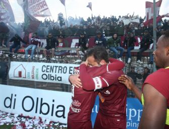 Reggiana in B: domenica la festa, ma in centro tutti a bocca secca