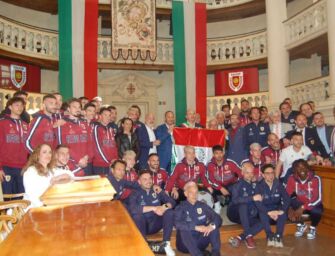 Dopo la festa per la promozione in B, la Reggiana in Sala del tricolore