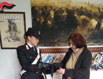 Salsomaggiore. Perde la borsa con 2.600 euro, un cittadino la porta ai carabinieri