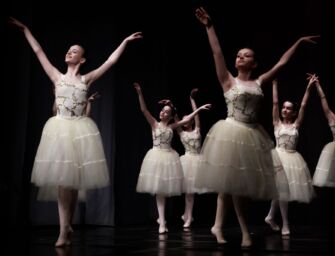 Guastalla. In piazza Mazzini uno spettacolo di Atelier Scuola Danza