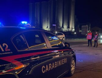 Novellara. Fermato per un controllo, spedisce all’ospedale i carabinieri