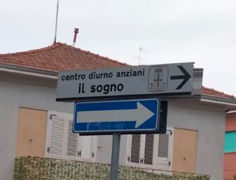 Reggio. La segnalazione: che fine farà la struttura del centro per anziani di via Rosselli?