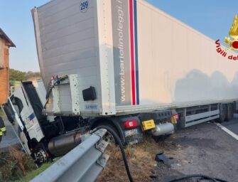 Incidente in A1: traffico in tilt e coda di 10 km tra Reggio e Modena, fino a Valsamoggia (foto)