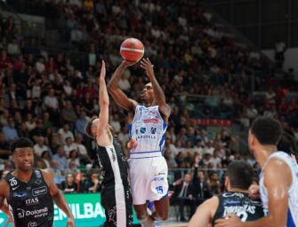 Basket, Reggio travolta da Trento