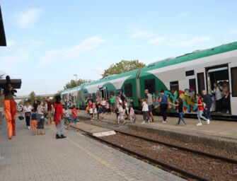 A Guastalla tutti in carrozza per “Il treno delle storie”