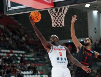 Basket, Reggio risorge in Champions