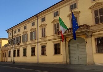 Reggio. Un nuovo bando per la gestione dei migranti