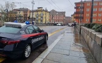 Vuole buttarsi nel Parma, salvato dai Nas