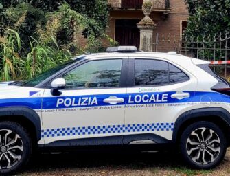 Poviglio. Occupano un edificio e resistono ai proprietari, li sgombera la polizia locale