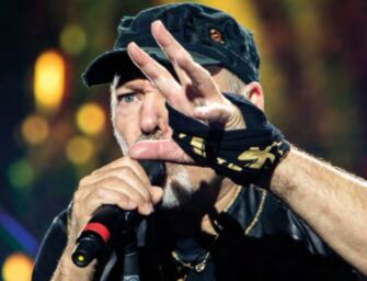 Vasco Rossi ricorda il padre, ‘i fascisti sono tornati’