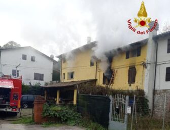 A fuoco una casa a Prignano sulla Secchia