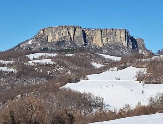 Bianca di neve la montagna reggiana